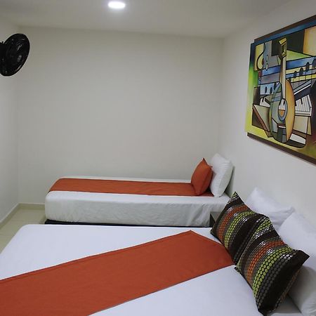 Hotel Pereira 421 Екстер'єр фото
