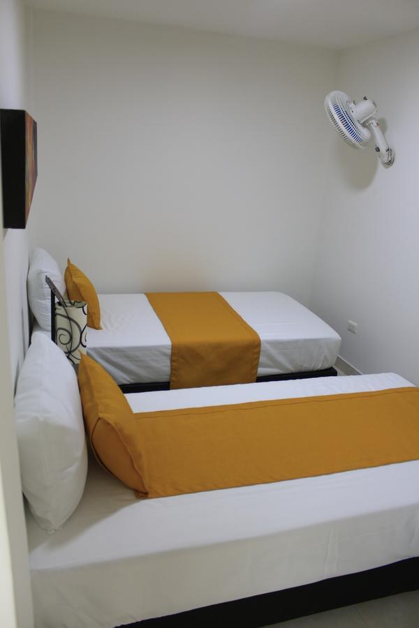 Hotel Pereira 421 Екстер'єр фото